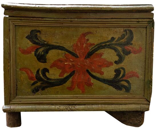 Cassetta decorata proveniente dalle Marche, XVII secolo
