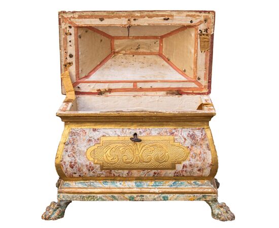 Venetian casket from the 17th century     