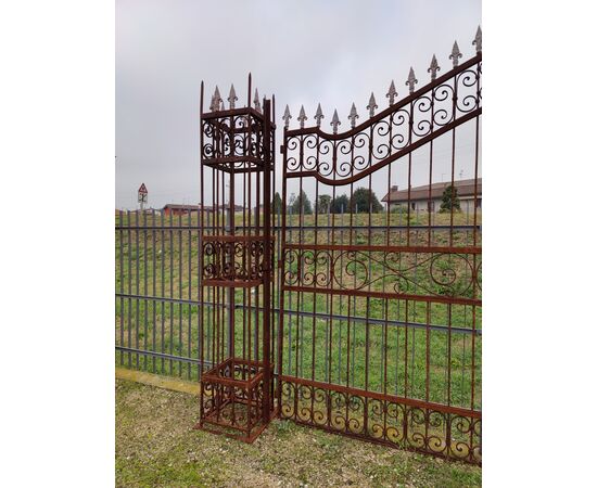Cancello in ferro, larghezza 590 cm