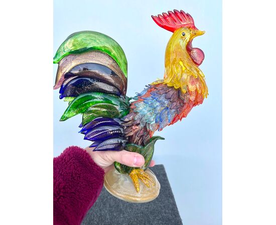 Gallo in vetro pesante multicolore con inclusioni oro.Aldo Nason per A.Ve.M Murano.