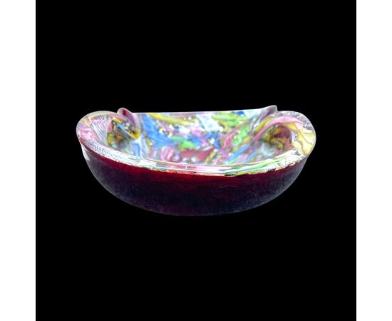 Ashtray centerpiece in heavy sommerso glass with filigree inclusions, retortoli, metal oxides and aventurine. A.Ve.M Murano manufacture.     