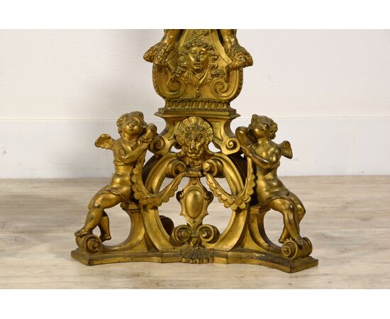  Imponente coppia di alari in bronzo finemente cesellato e dorato, Venezia, prima metà del XIX secolo, stile barocco  