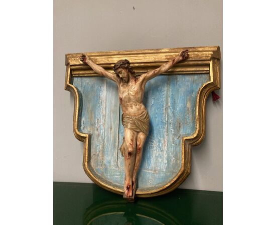 Antica scultura in Gesso Cristo Crocefisso epoca XVII sec . Mis 74 x 82 su cornice oro  