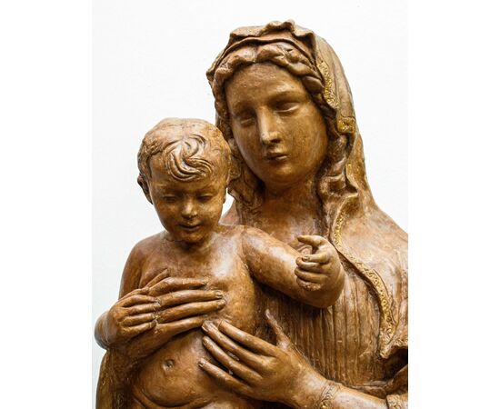 Cerchia di Benedetto da Maiano (1442 - 1497),  Madonna con Cristo Bambino