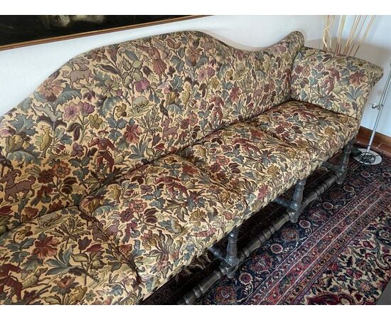 Antico divano a rocchetto noce Lombardia '700