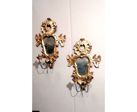 Specchiere con porta candeliere Luigi XV a foglia d'oro