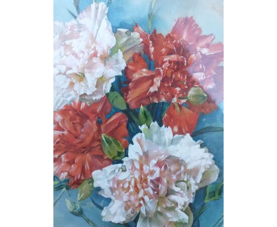 Very fine composition of carnations     