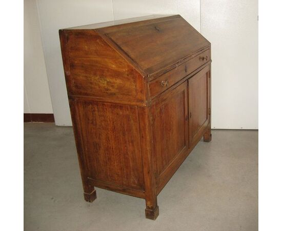 Antique dresser, Awning, solid walnut. Period early 1800