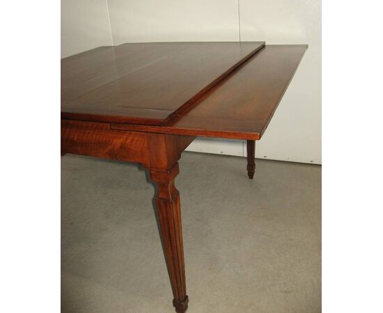 Antique table in solid walnut L.XVI late 1700 early 1800     