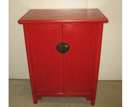 Antique Chinese red lacquered sideboard. Period 1800     