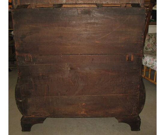 Chest of drawers / English flap with riser from the early 1800s     