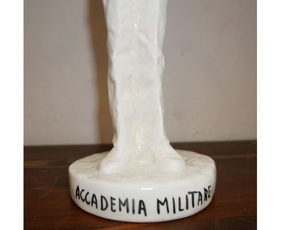 Military cadet in white ceramic &quot;Bacci 81&quot;     