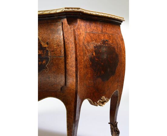 Pair of chest of drawers in Thuja briar and elm with feral foot-shoe (ex Barilla collection)     