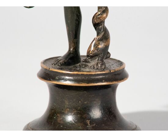 Manifattura Chiurazzi, Napoli, XX secolo, Venere Anudyoméne, bronzo con “patina moderna”
