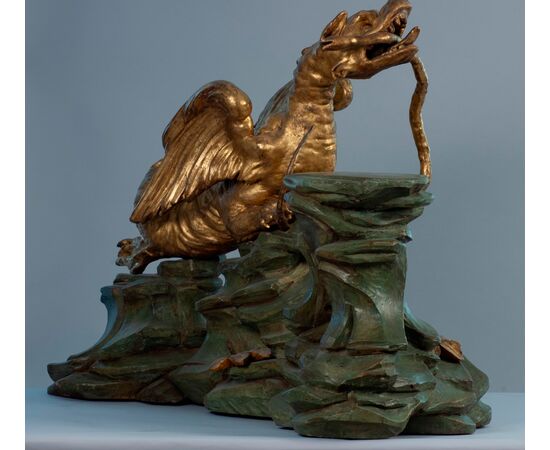Rome, Late 18th century, Oriental vase holder with golden dragon (probably Borghese)     