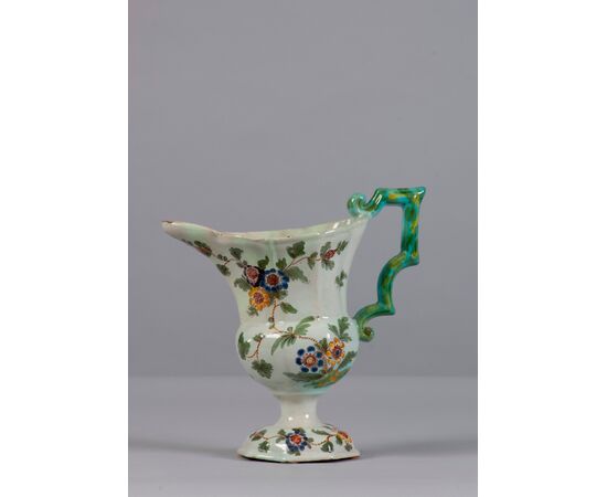Casali e Callegari (Pesaro, about 1770-1780), Pitcher with green handle with ticchio or tacchiolo decoration     