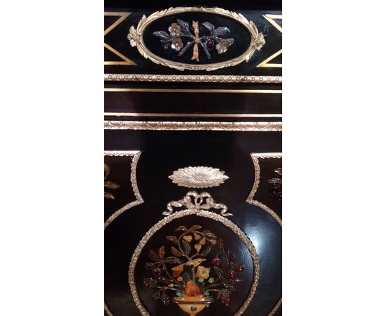 Spettacolare Antica servante stile boulle del 1800 con pietre dure