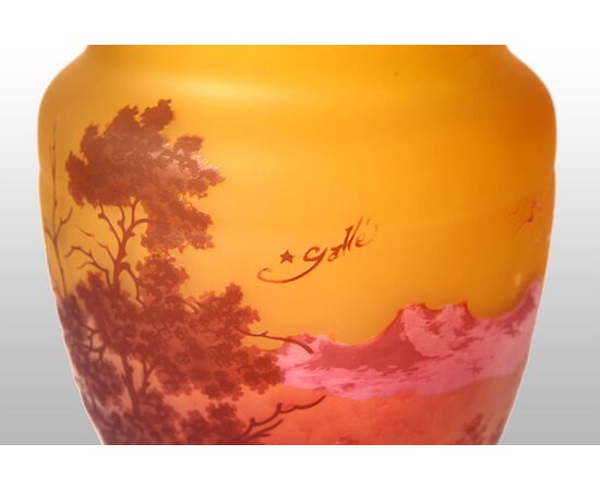 Gallè-type glass vase with landscape decoration     