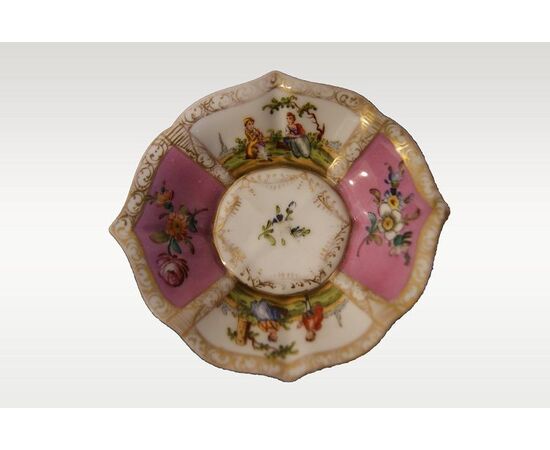 Cup and saucer in pink Meissen porcelain from the 1800s     