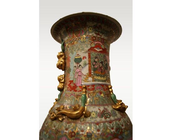 Antico grande vaso in porcellana cinese di metà 1900