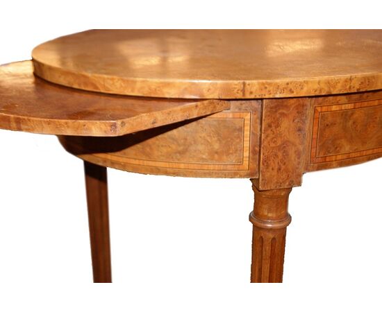 French Louis XVI style coffee table from the 1800s in elm briar with inlay fillet     