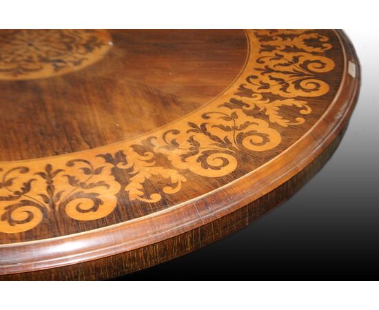 Bellissimo tavolo inglese stile Regency in palissandro riccamente intarsiato