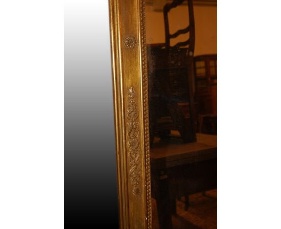 Bellissima specchiera verticale francese stile Impero dorata del 1800