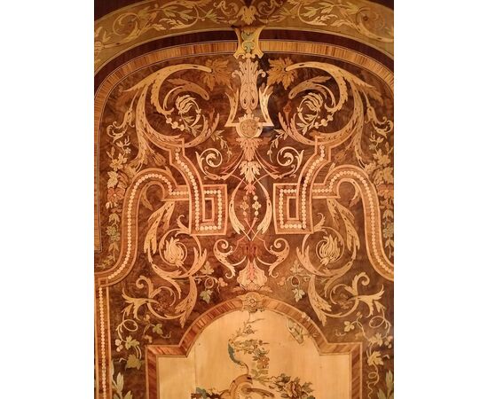 Tavolino da salotto Stile Luigi XVI del 1800 riccamente intarsiato e con bronzi