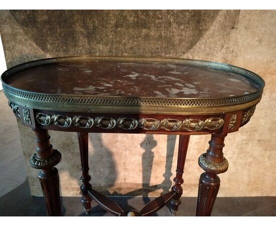 Tavolino francese del 1800 stile Luigi XVI con marmo rosso Francia e bronzi