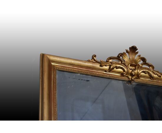 Specchiera dorata francese del 1800 stile Luigi XVI con cimasa