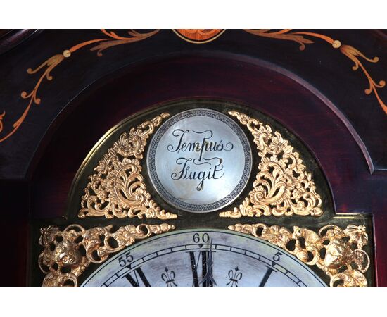 Orologio a colonna inglese del 1800 in mogano intarsiato quadrante firmato J.R. OGDEN Harrogate Vittoriano 