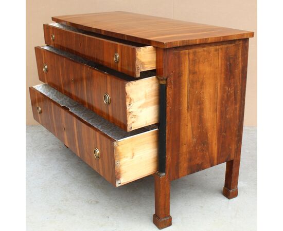 Antique chest of drawers Empire chest of drawers in walnut - Italy (Bologna) period 800     