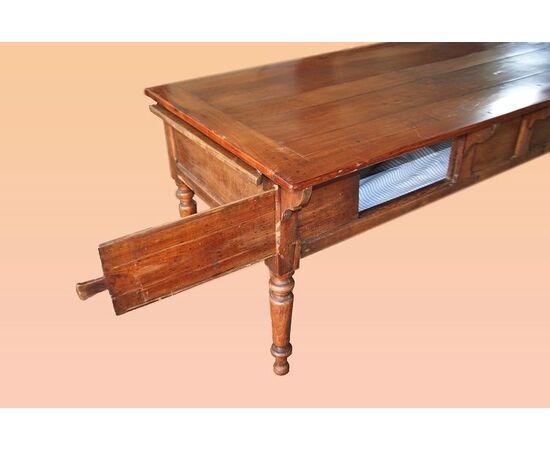 Antico bellissimo tavolo rustico francese rettangolare con madia in legno di ciliegio metà 1800