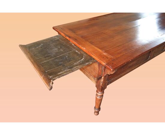 Antico bellissimo tavolo rustico francese rettangolare con madia in legno di ciliegio metà 1800