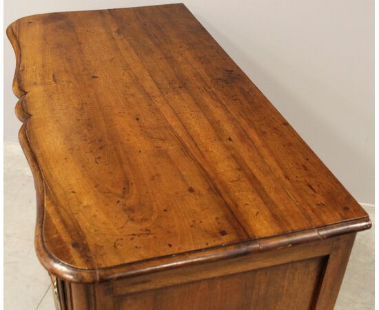 Antique Louis XV chest of drawers in walnut - period 700     