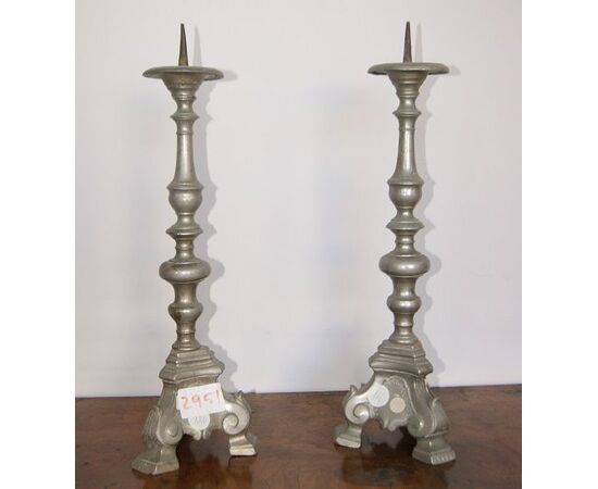 Coppia di torcere candelabri italiani del 1700