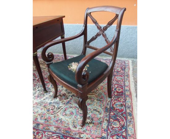 CENTER DESK IN MAHOGANY AND ARMCHAIR FROM THE END OF 800     