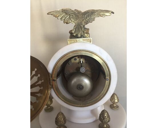 Orologio circolare in marmo bianco stile Impero francese del 1800
