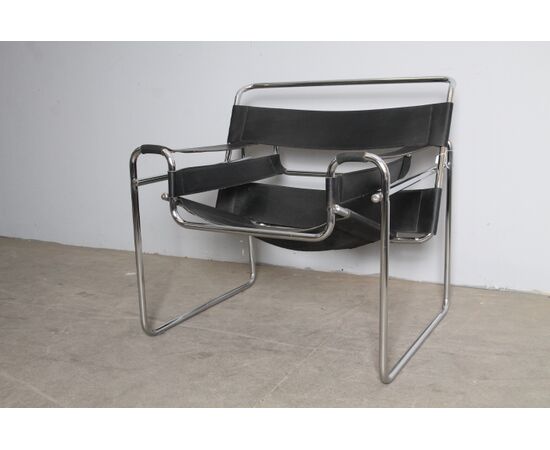 Poltrona sedia in pelle e struttura cromata anni 70 Wassily . modernariato 