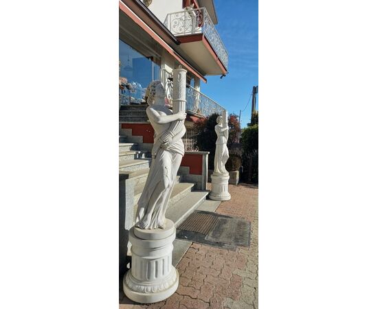 White marble statues     