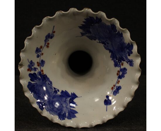Vaso giapponese in ceramica smaltata e dipinta del XX secolo
