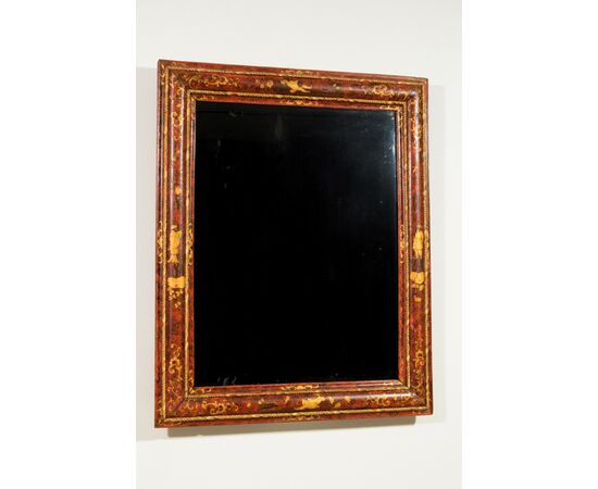 Importante specchiera in legno laccato a cineseria, Venezia, XVIII secolo