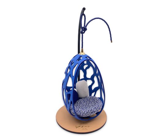 LOUIS VUITTON Accessorio Home Decor in Plastica Col. Blu Cocoon Hanging Chair M