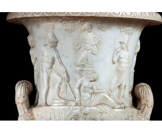 Coppia di grandi vasi in marmo bianco statuario, Roma XIX sec.