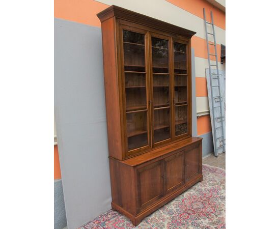 WALNUT BOOKCASE WITH THREE DOORS FROM THE MID-800s RESTORED     