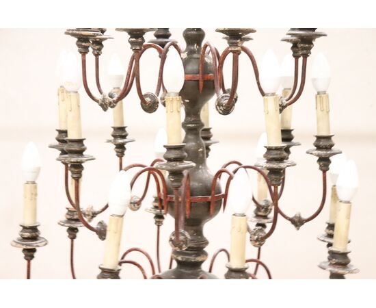 Lampadario in legno e ferro inizi secolo XX, grandi dimensioni 24 luci PREZZO TRATTABILE