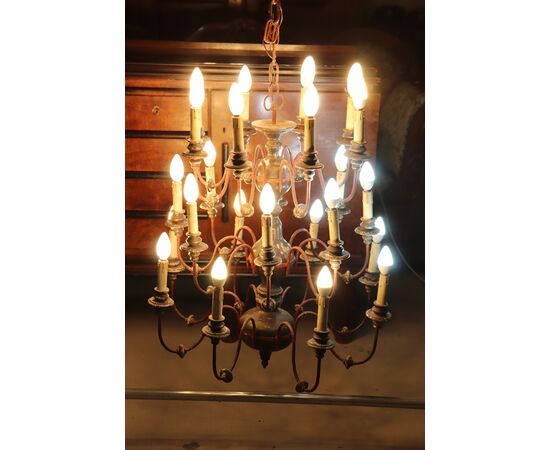 Lampadario in legno e ferro inizi secolo XX, grandi dimensioni 24 luci PREZZO TRATTABILE