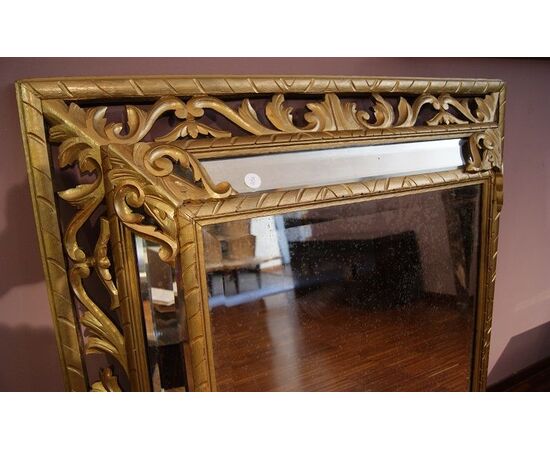 Antica grande specchiera francese di inizio 1900 convessa dorata foglia oro
