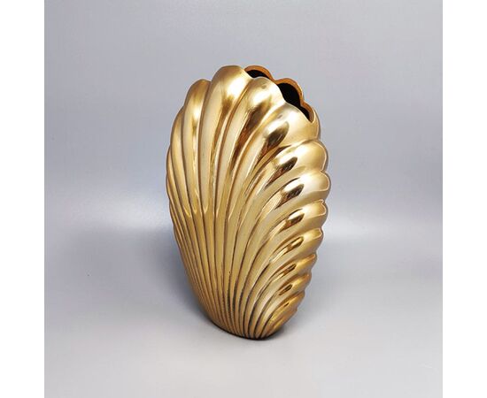 1960s Astonishing Vase "Shell" in Metal by Macr. Made in Italy