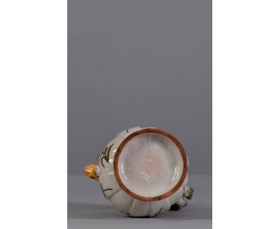 Urbania (XVIII Century) Ribbed coffee pot with lid Polychrome majolica     